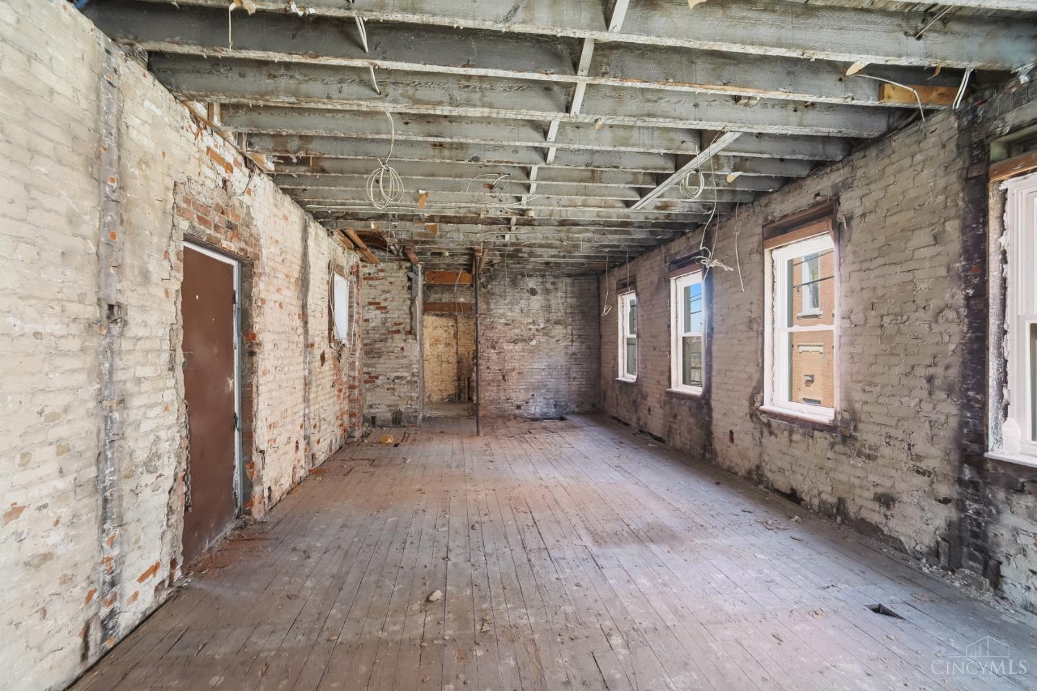 1637 Hughes Street, Cincinnati, OH, 45202 — photo 14