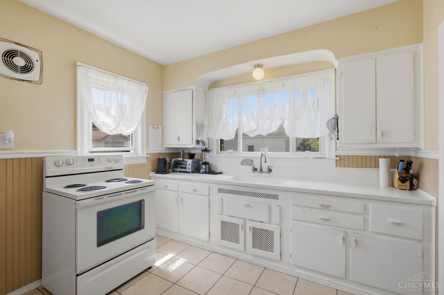 9503 Railroad Avenue, Blue Ash, OH, 45242 — photo 9