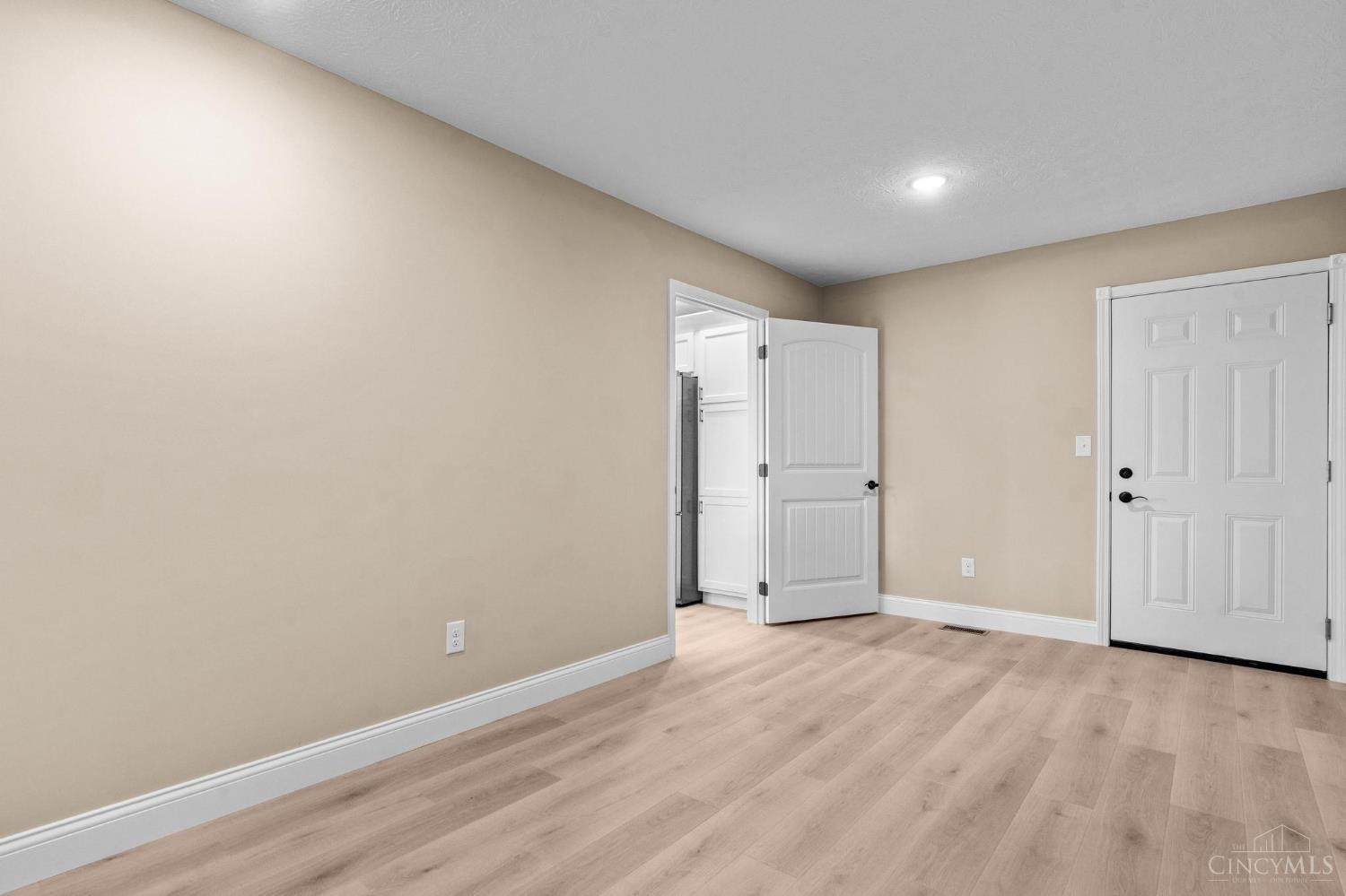 647 Mt Pleasant Road, Liberty Twp, OH, 45177 — photo 24