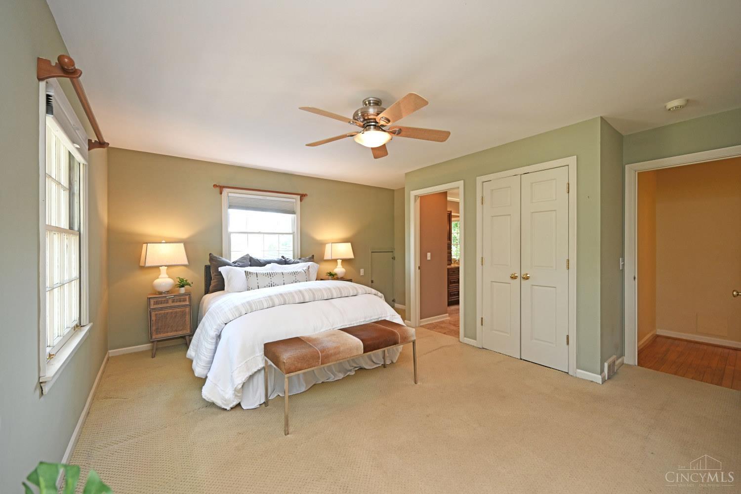 359 Woodknoll Terrace, Wyoming, OH, 45215 — photo 19