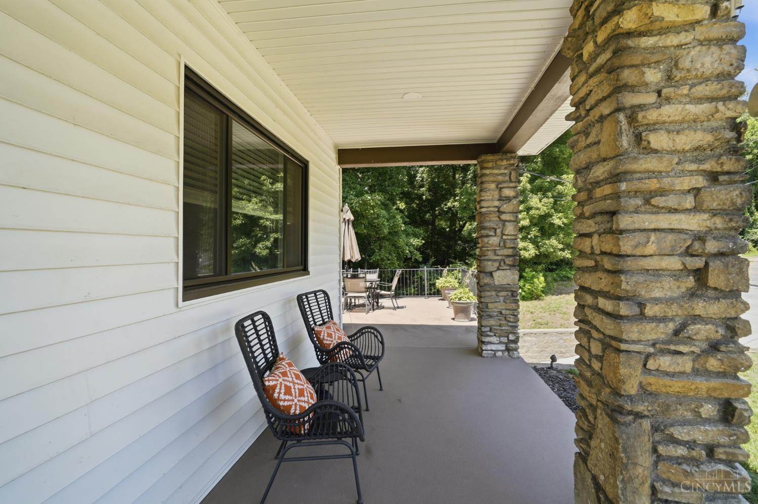 5575 Stewart Avenue, Columbia Twp, OH, 45227 — photo 5