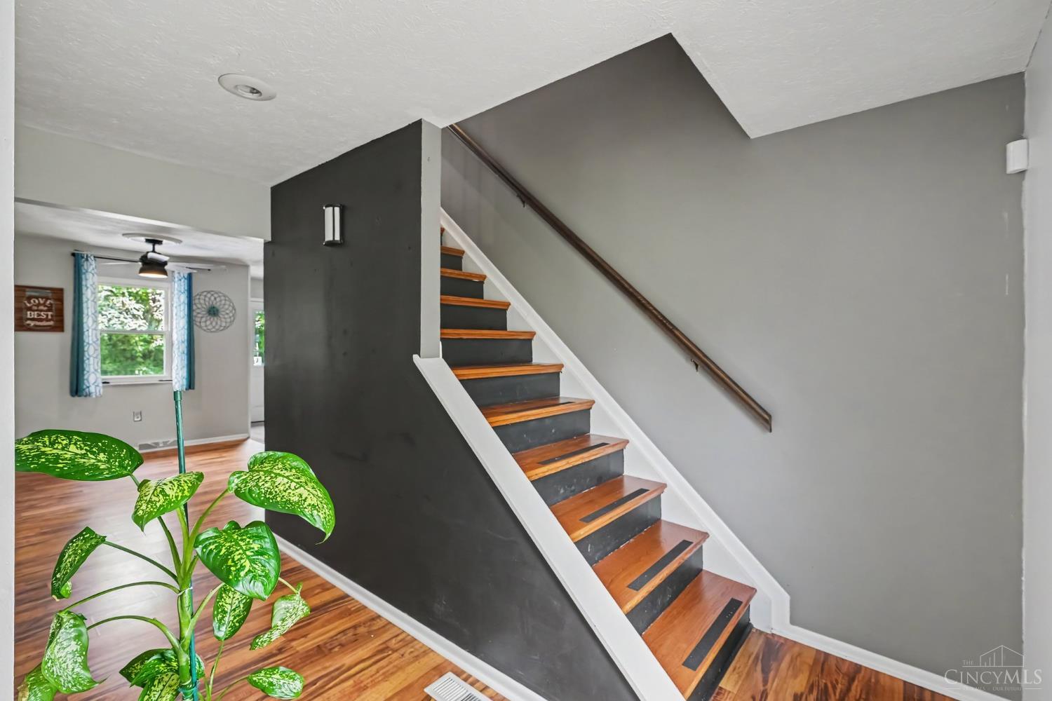 5862 Forge Bridge Drive, West Chester, OH, 45069 — photo 2