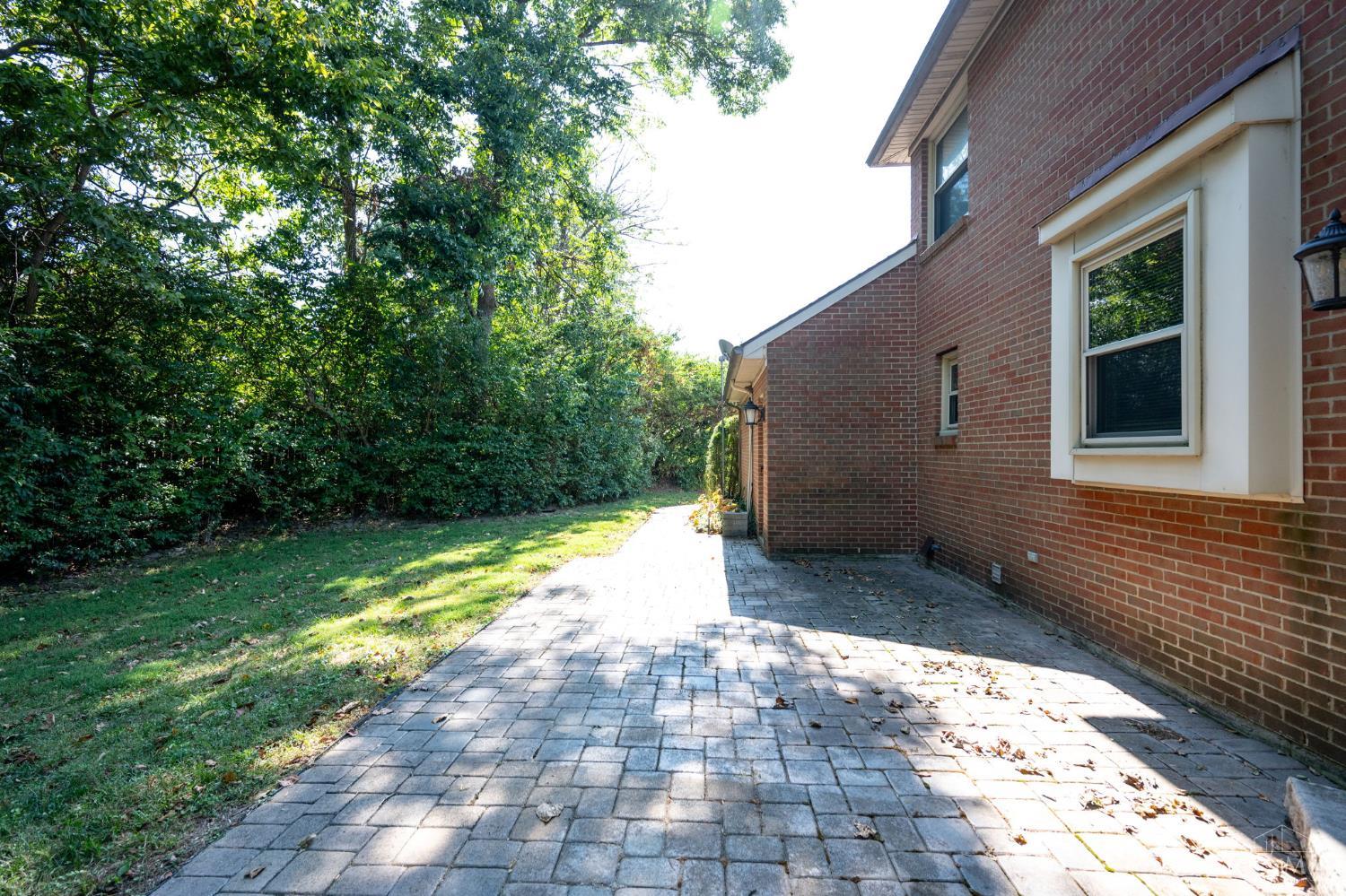 8363 Squirrel Hollow Ridge, West Chester, OH, 45069 — photo 59
