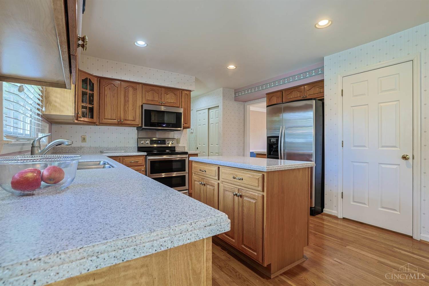 11715 Kemperwoods Drive, Symmes Twp, OH, 45249 — photo 15