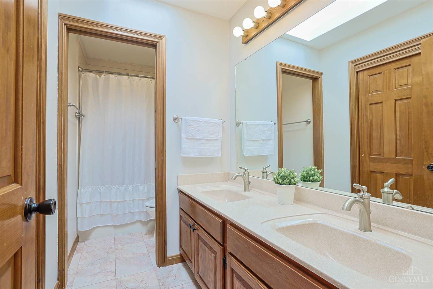 5640 Sage Meadow Court, West Chester, OH, 45069 — photo 29