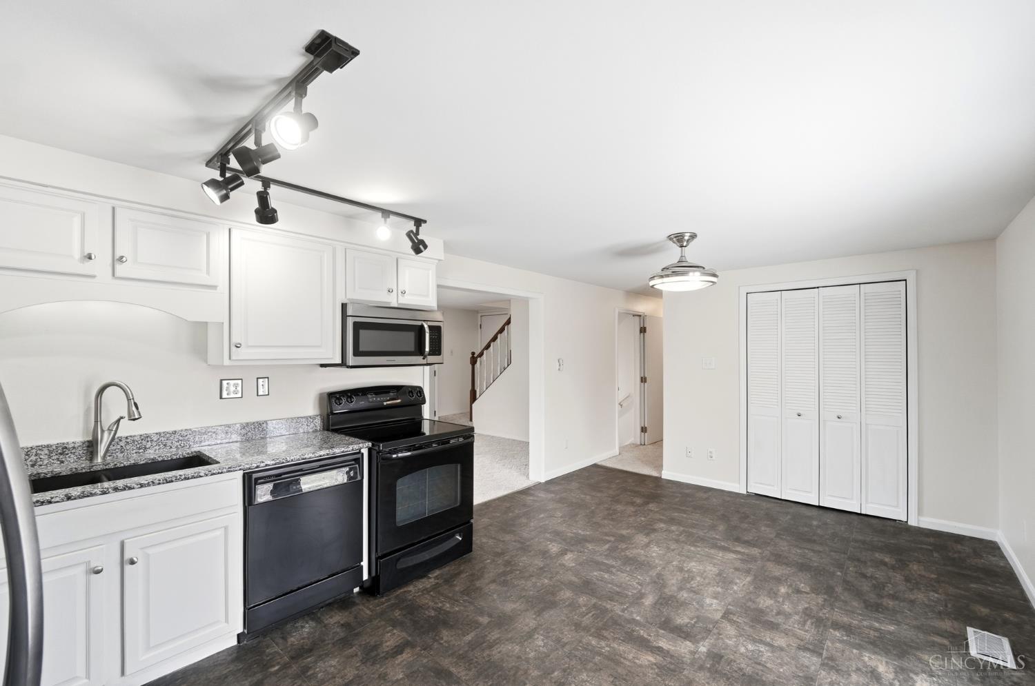7297 Birchwood Drive, West Chester, OH, 45069 — photo 8