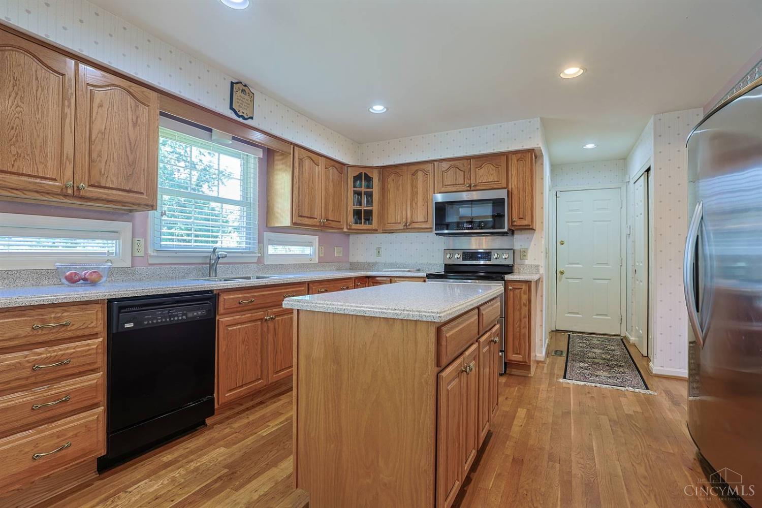 11715 Kemperwoods Drive, Symmes Twp, OH, 45249 — photo 13