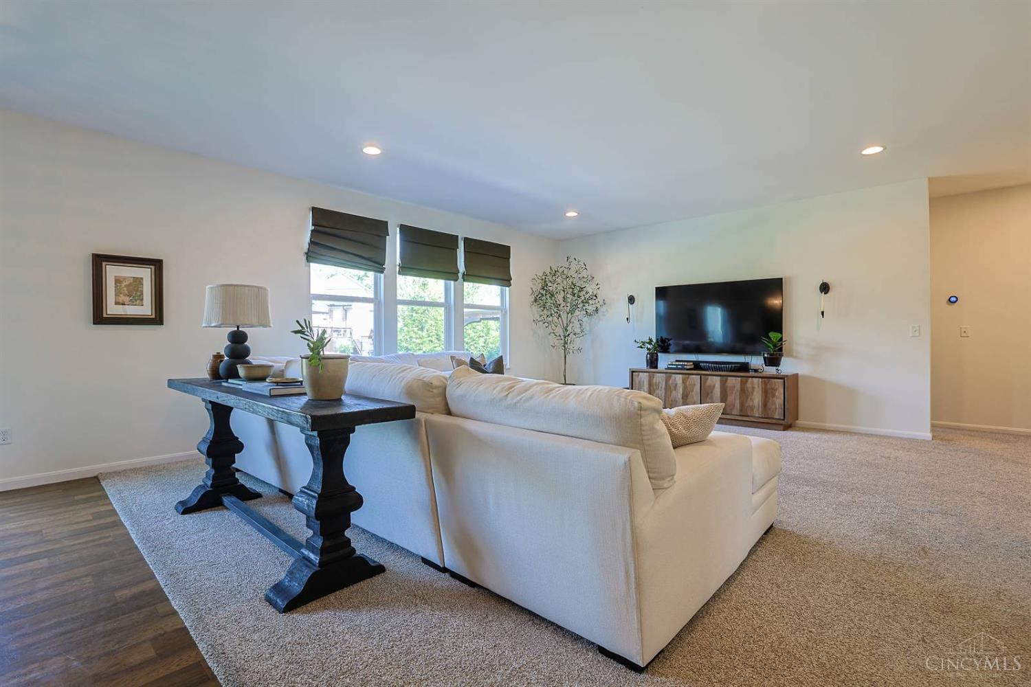 5356 Renaissance Park Drive, Middletown, OH, 45005 — photo 7