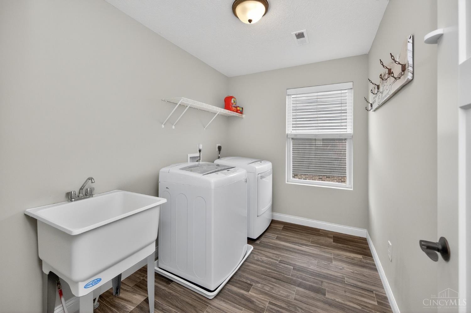 8101 Taffy Drive, West Chester, OH, 45069 — photo 49