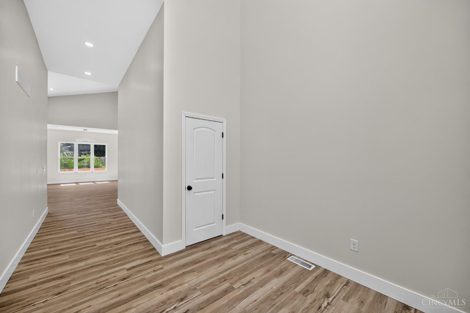 8391 Dimmick Road, West Chester, OH, 45241 — photo 4