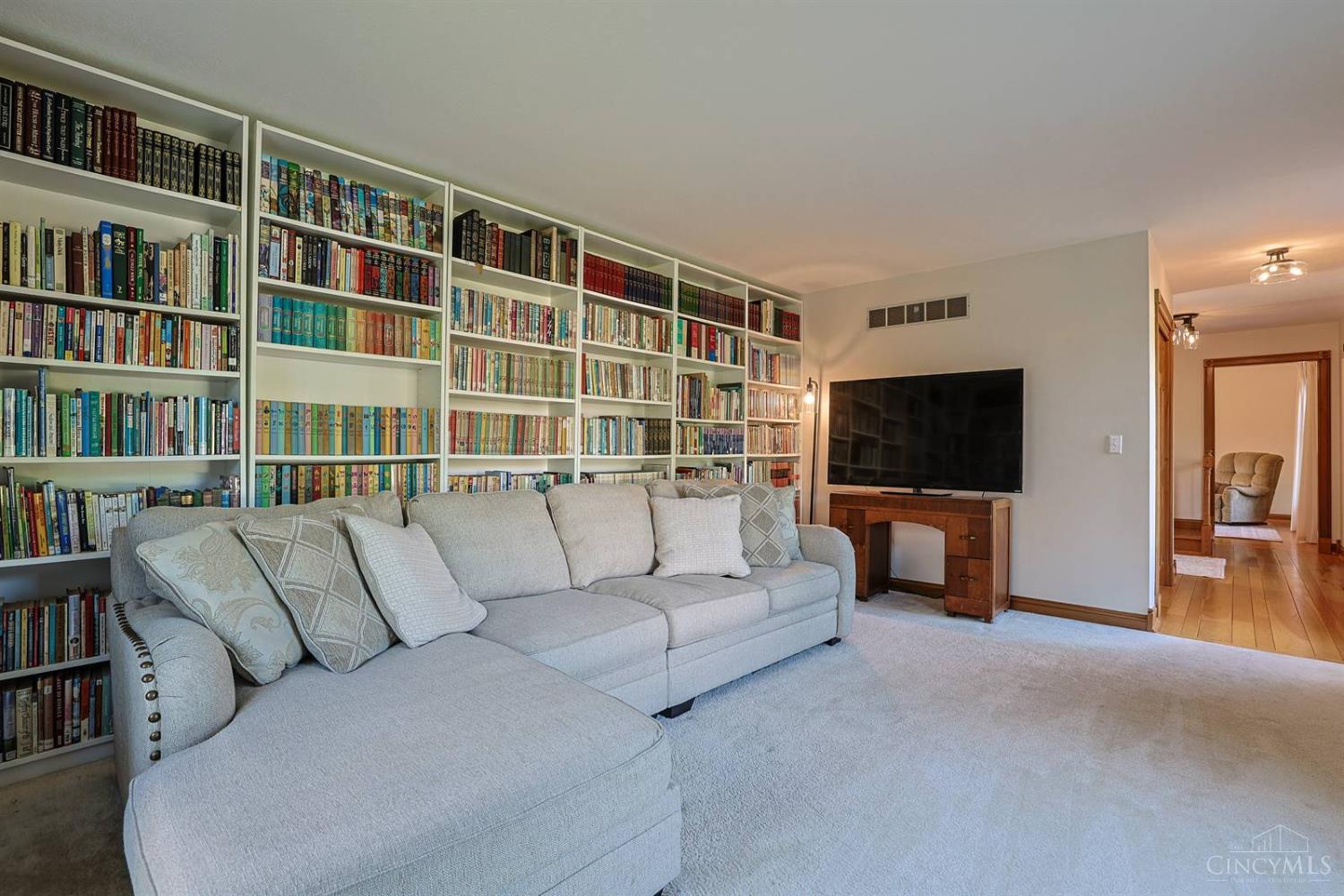 5640 Sage Meadow Court, West Chester, OH, 45069 — photo 10