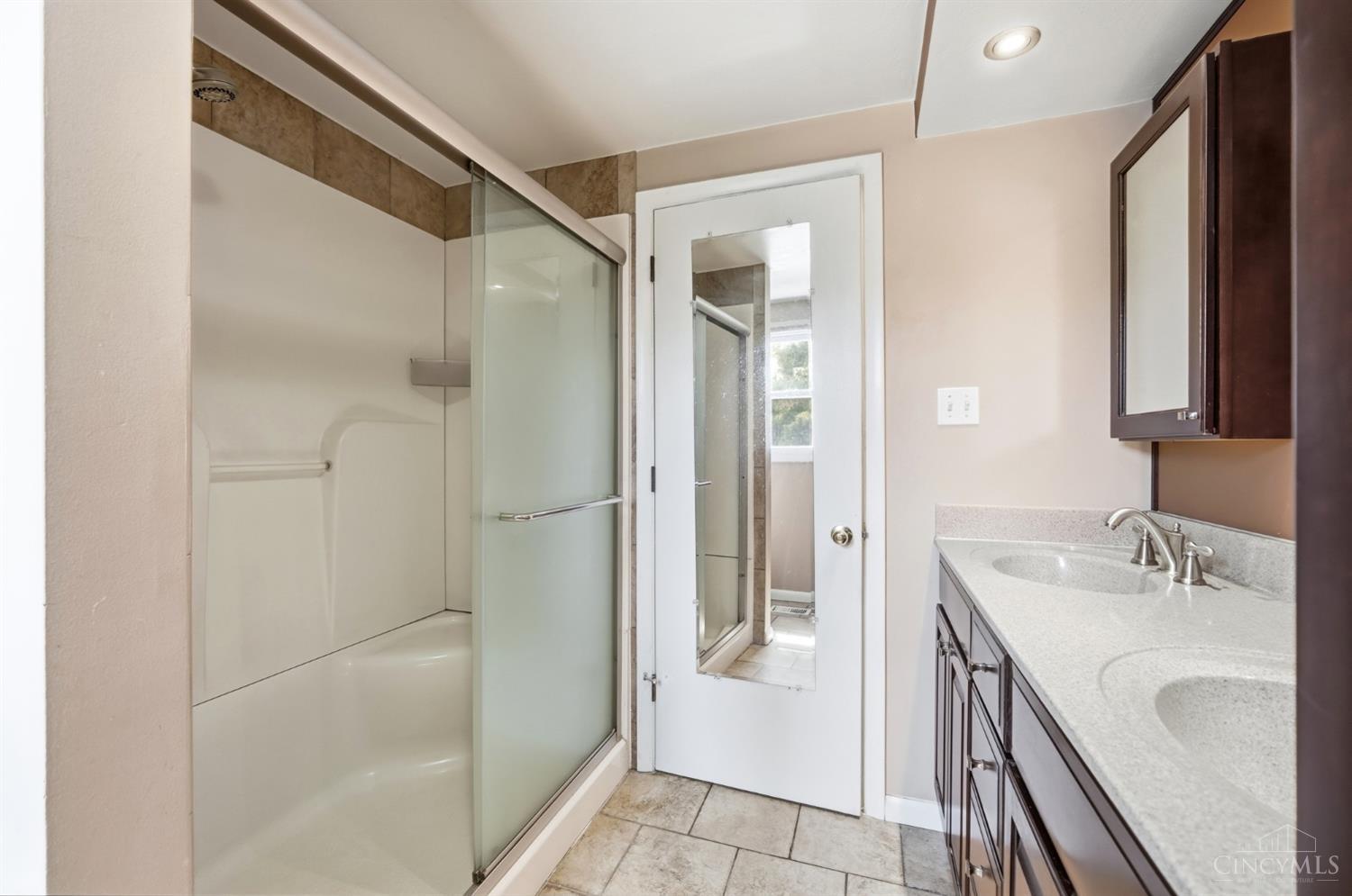 7297 Birchwood Drive, West Chester, OH, 45069 — photo 15
