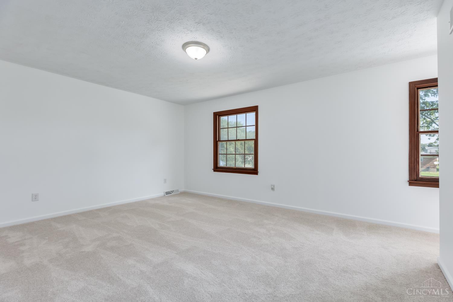 558 Lang Road, Union Twp, OH, 45244 — photo 20