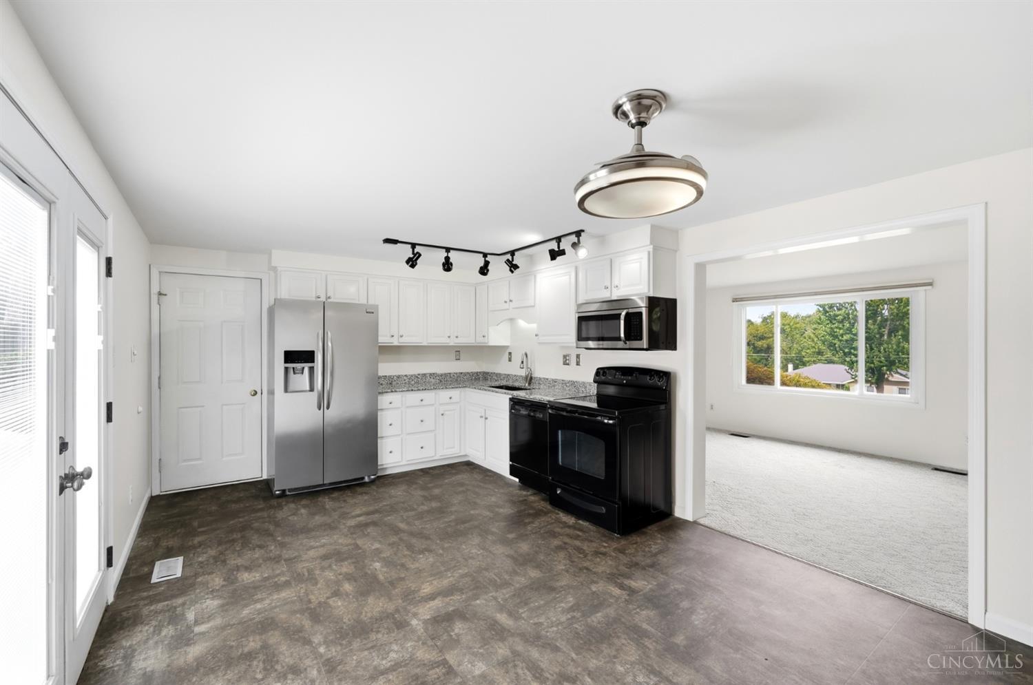 7297 Birchwood Drive, West Chester, OH, 45069 — photo 7