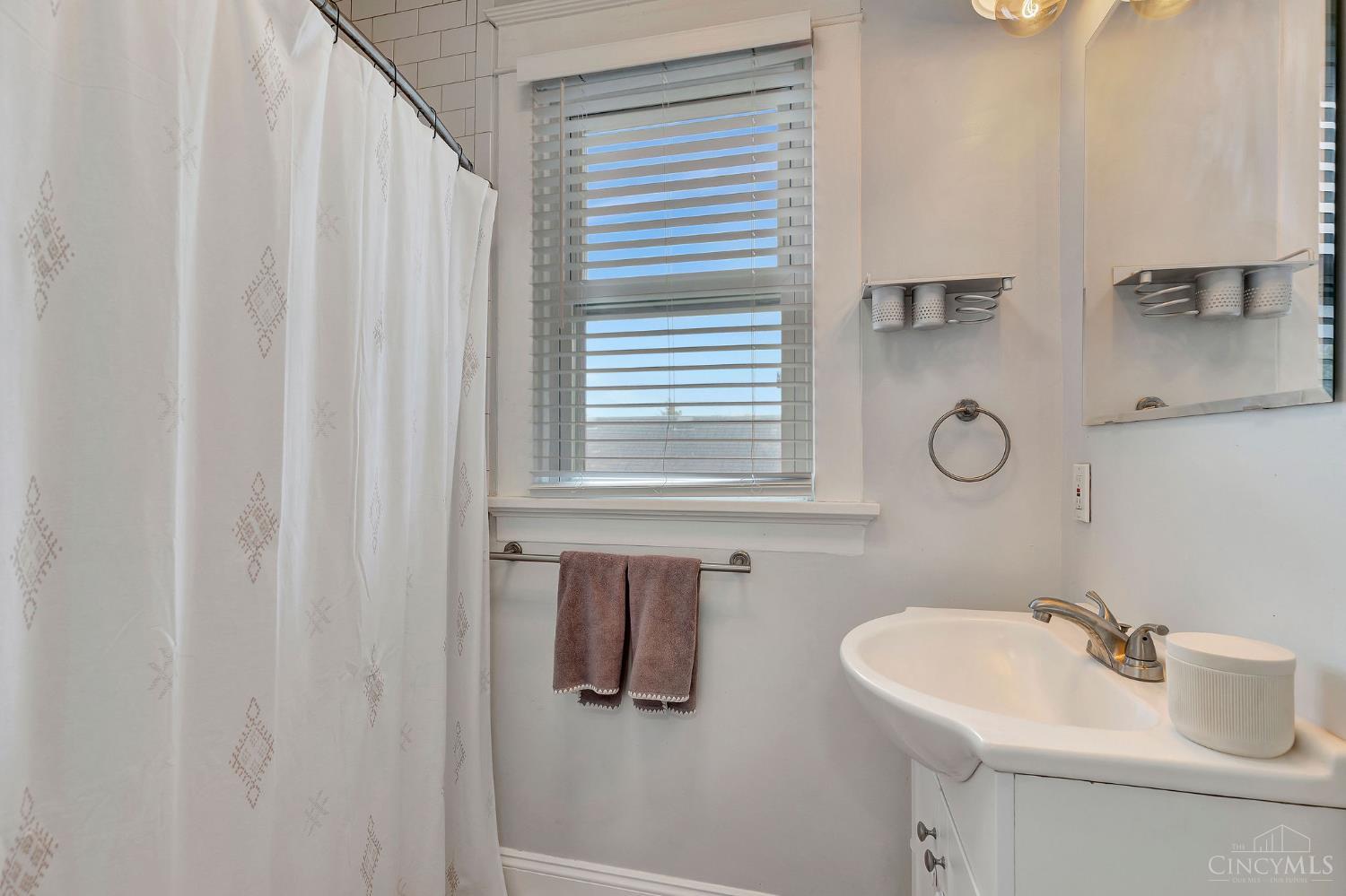 2527 Ridgeland Place, Cincinnati, OH, 45212 — photo 20
