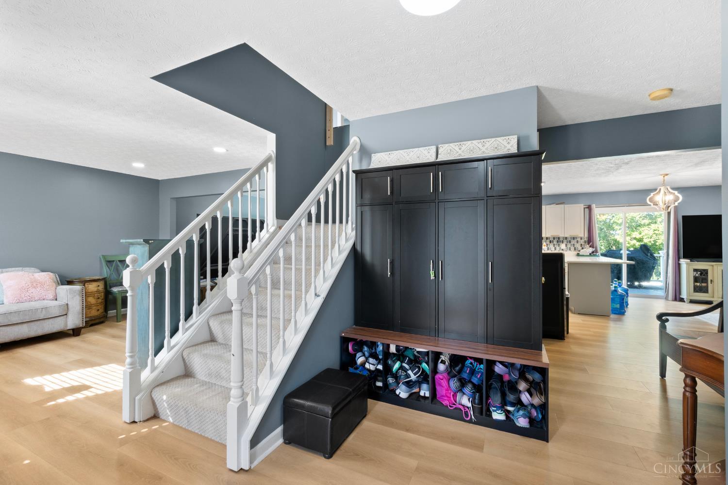 5925 Furlong Way, Liberty Twp, OH, 45011 — photo 2