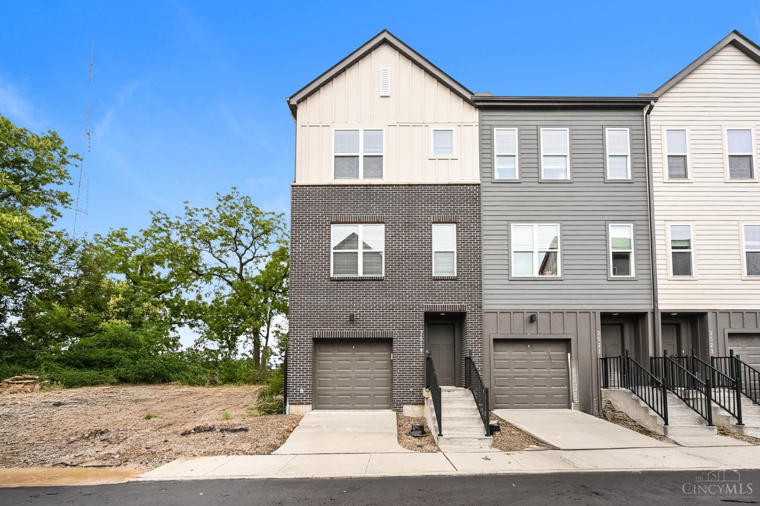 2523 Dix Street, Cincinnati, OH, 45206