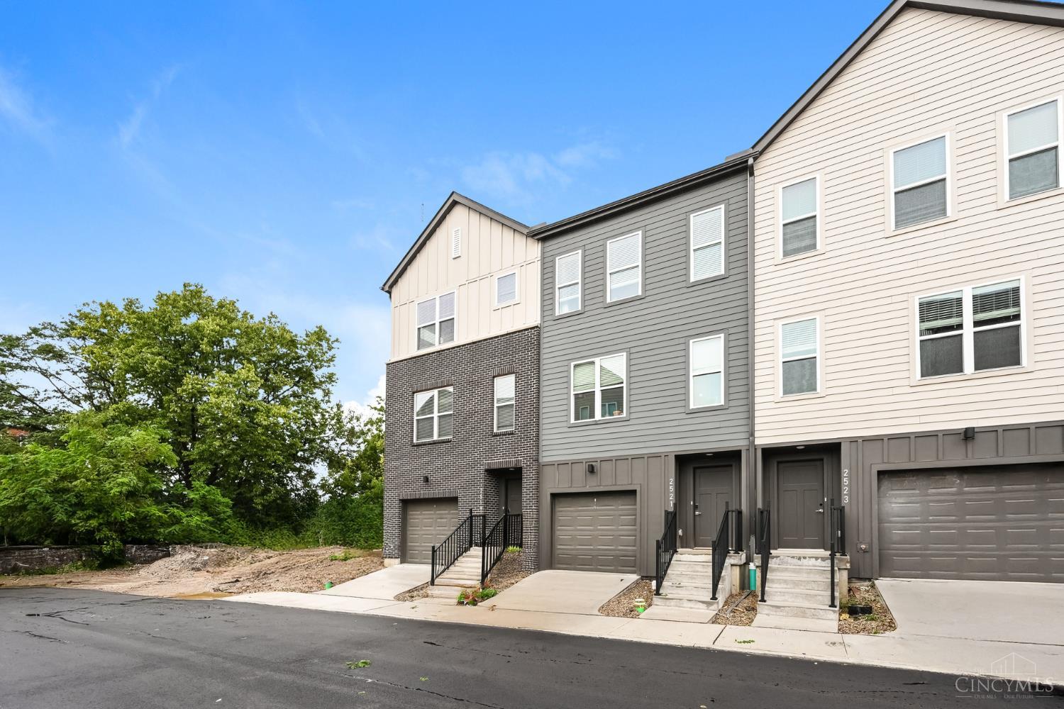 2523 Dix Street, Cincinnati, OH, 45206 — photo 2