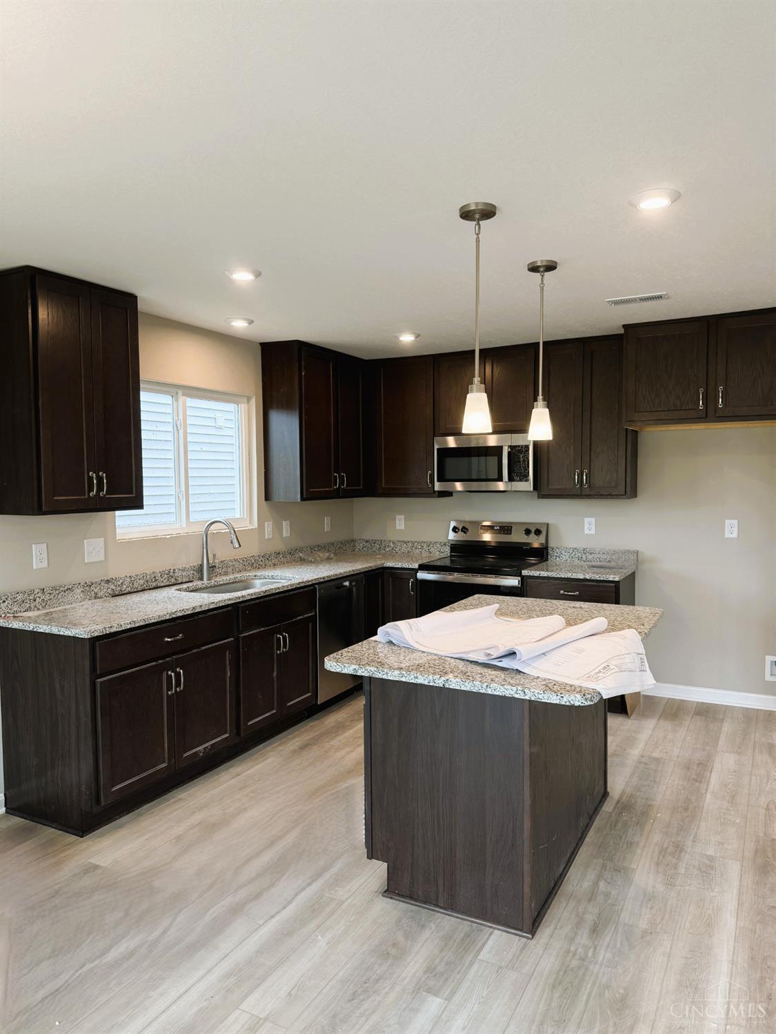 Photo 3 of Sale Pending at 2066 Longmeadow Ln, Batavia Twp, OH 45103 | MLS# 1874468 | Listing updated on 2026-10-07