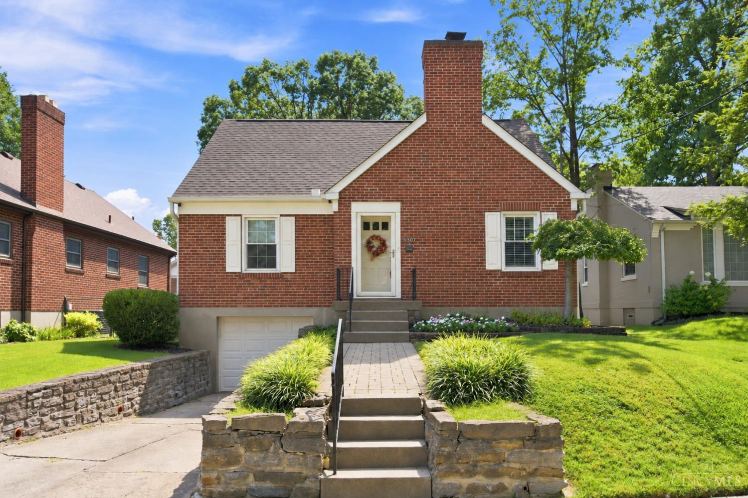 3307 Maplecrest Place