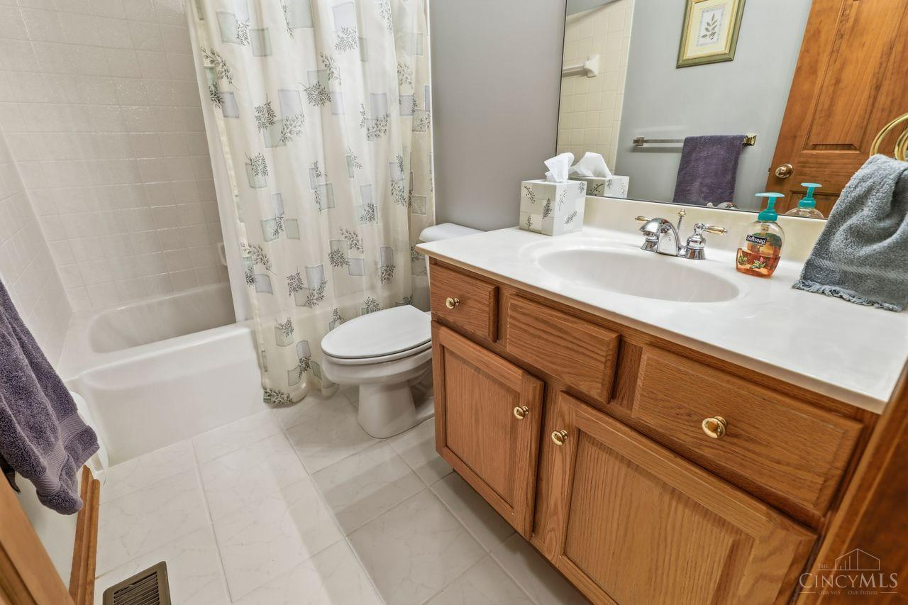 5638 Glenbrook Court, Mason, OH, 45040 — photo 40