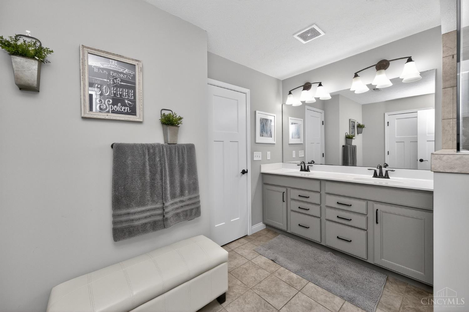 8101 Taffy Drive, West Chester, OH, 45069 — photo 35