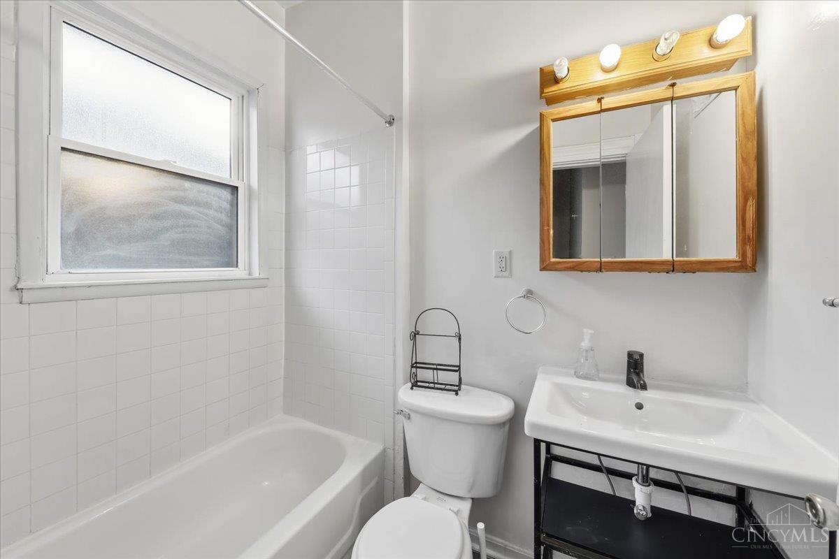 2320 Victor Street, Cincinnati, OH, 45219 — photo 14