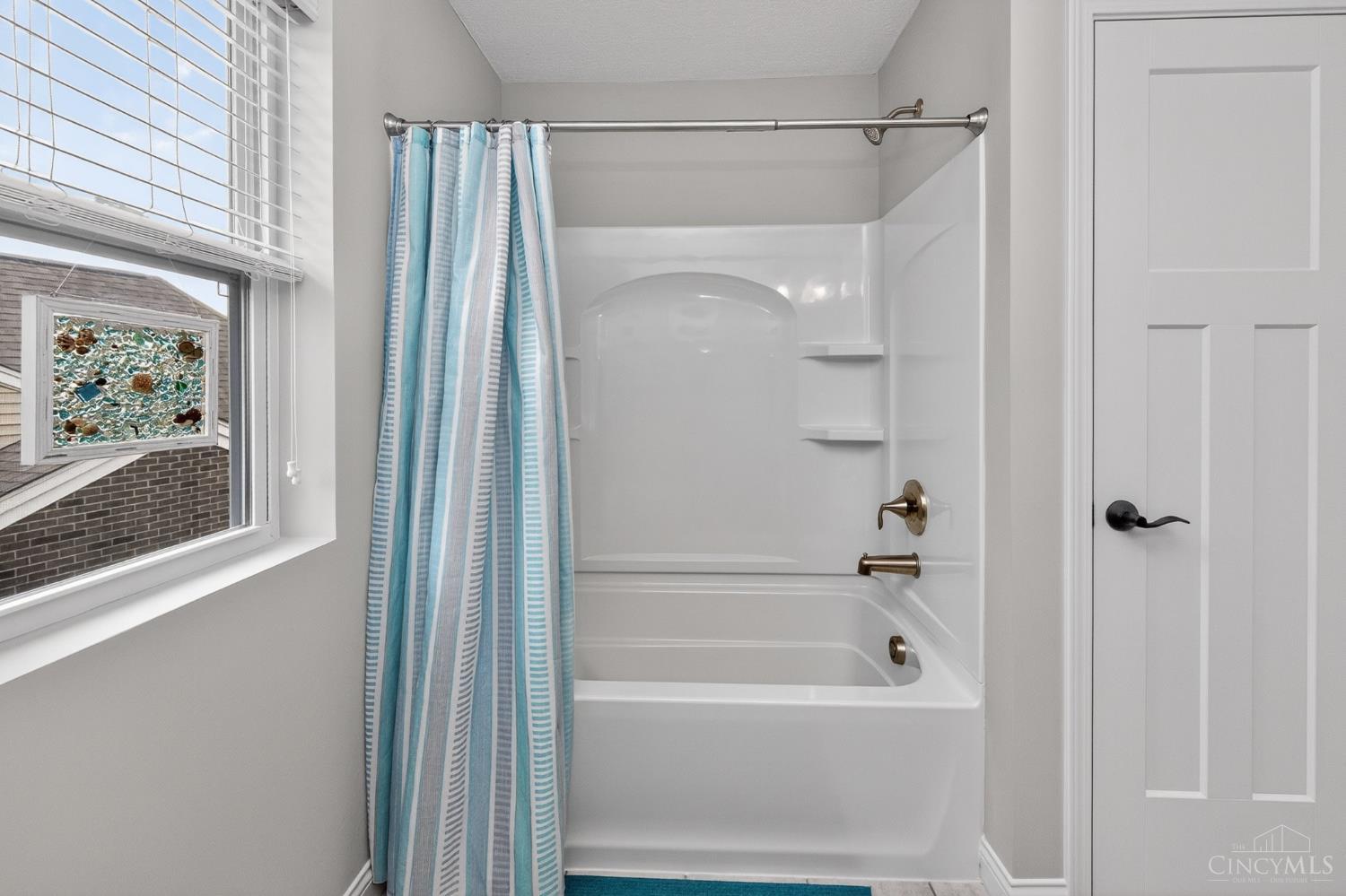 8101 Taffy Drive, West Chester, OH, 45069 — photo 43