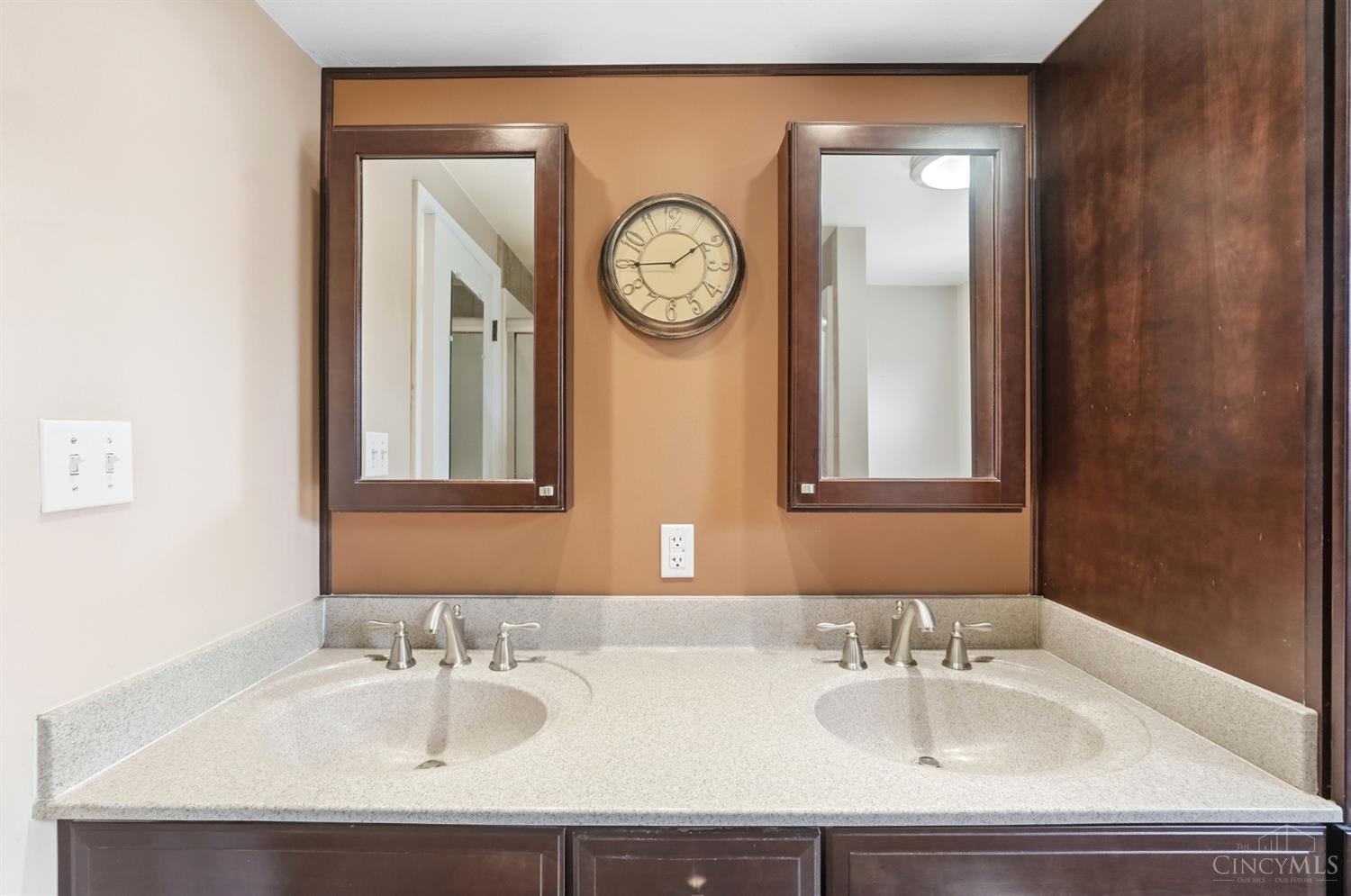 7297 Birchwood Drive, West Chester, OH, 45069 — photo 14