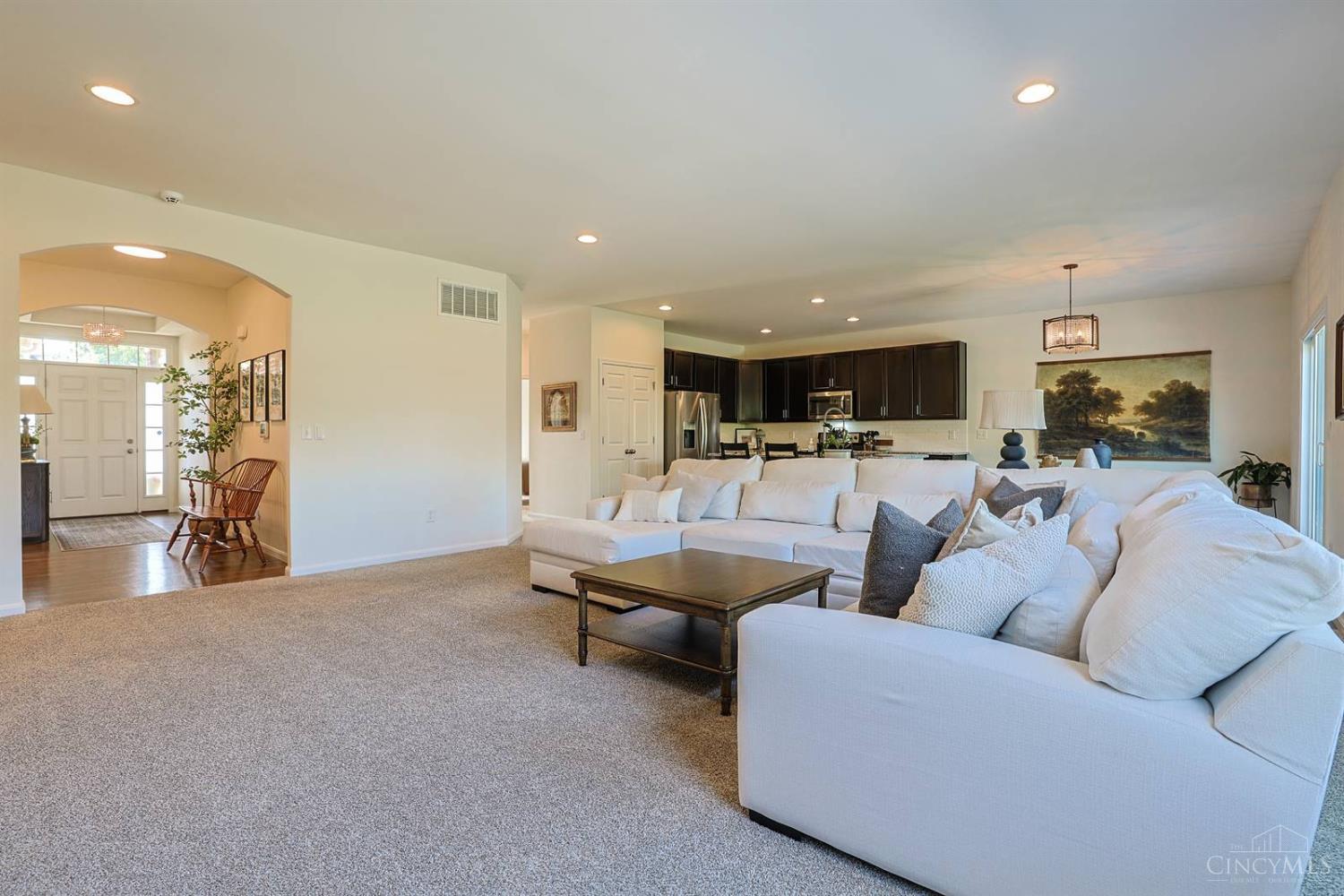 5356 Renaissance Park Drive, Middletown, OH, 45005 — photo 6