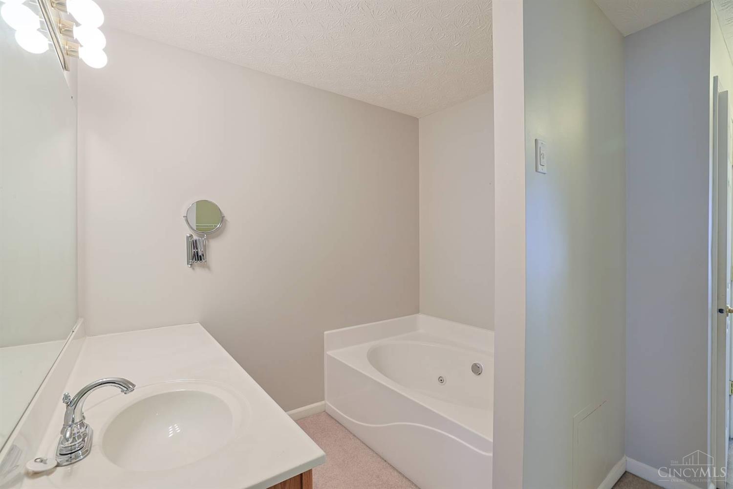 230 Meadowlark Lane, Monroe, OH, 45050 — photo 18