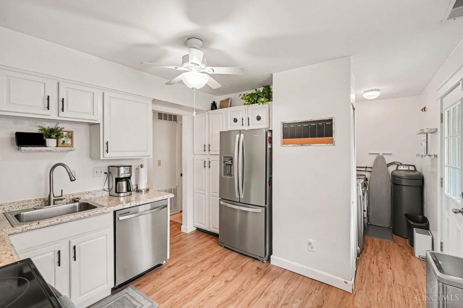 260 Sinclair Court, Loveland, OH, 45140 — photo 9