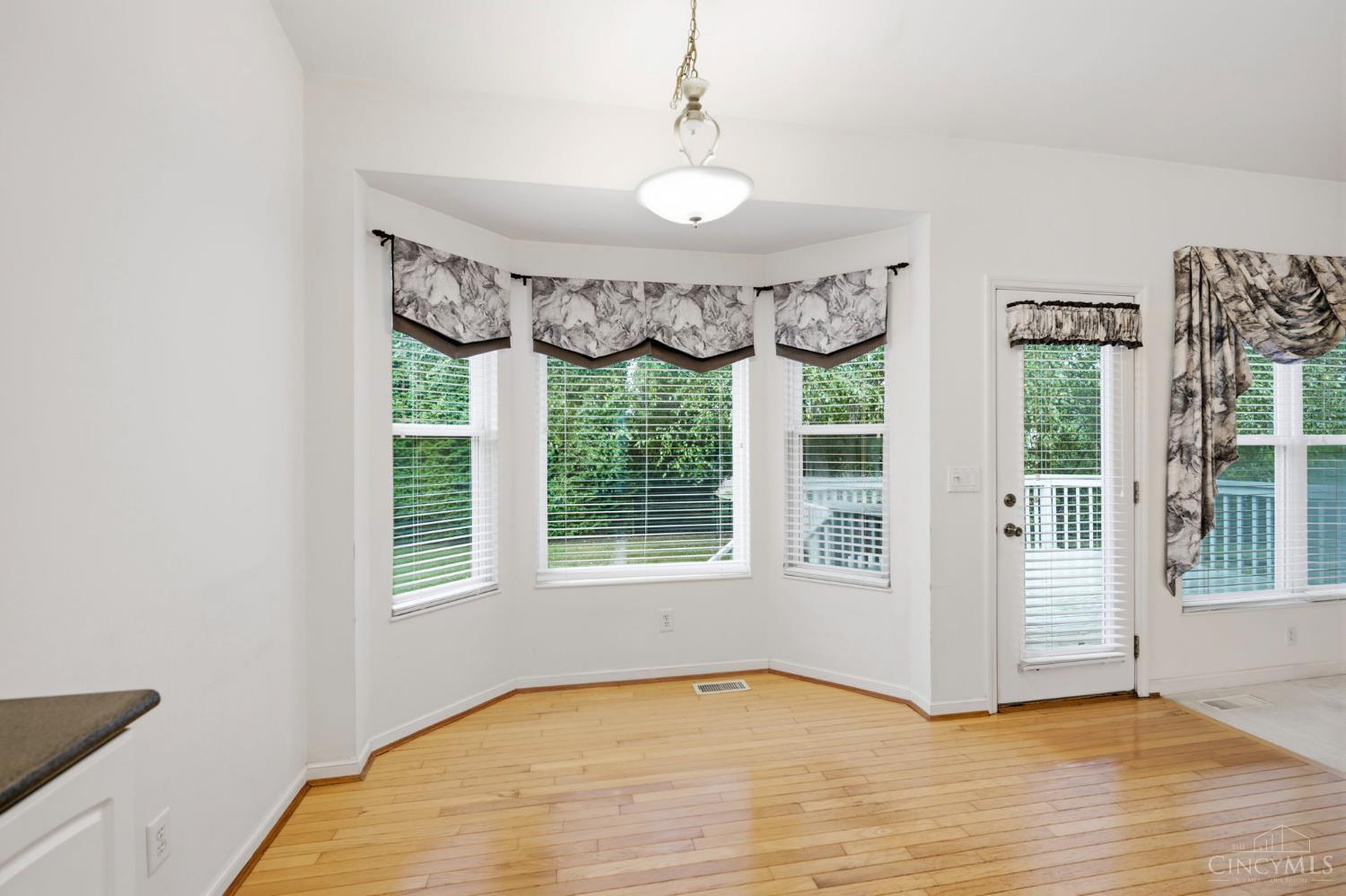 10187 Meadowknoll Drive, Symmes Twp, OH, 45140 — photo 21