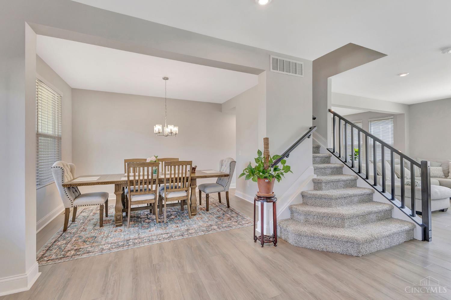 6781 Cork Dr, West Chester, OH, 45069 — photo 8