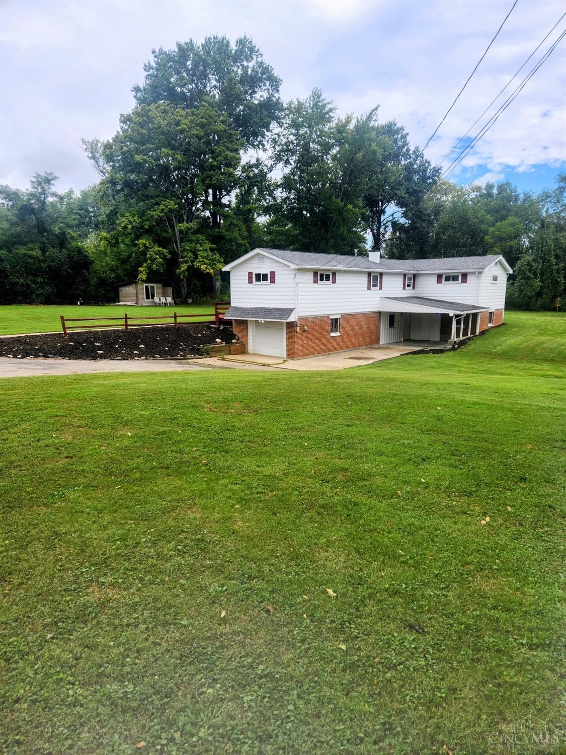Photo 2 of Single family home for sale at 3509 Virginia Dr, Batavia Twp, OH 45102 | MLS# 1893635 | Listing updated on 2026-09-14