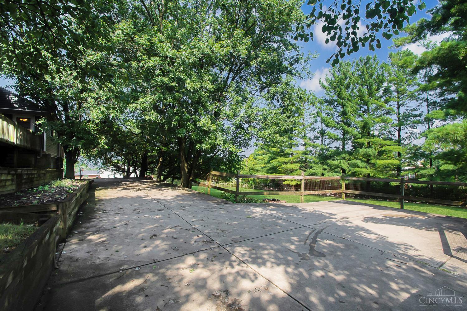 8141 Lesourdsville West Chester Road, West Chester, OH, 45069 — photo 48