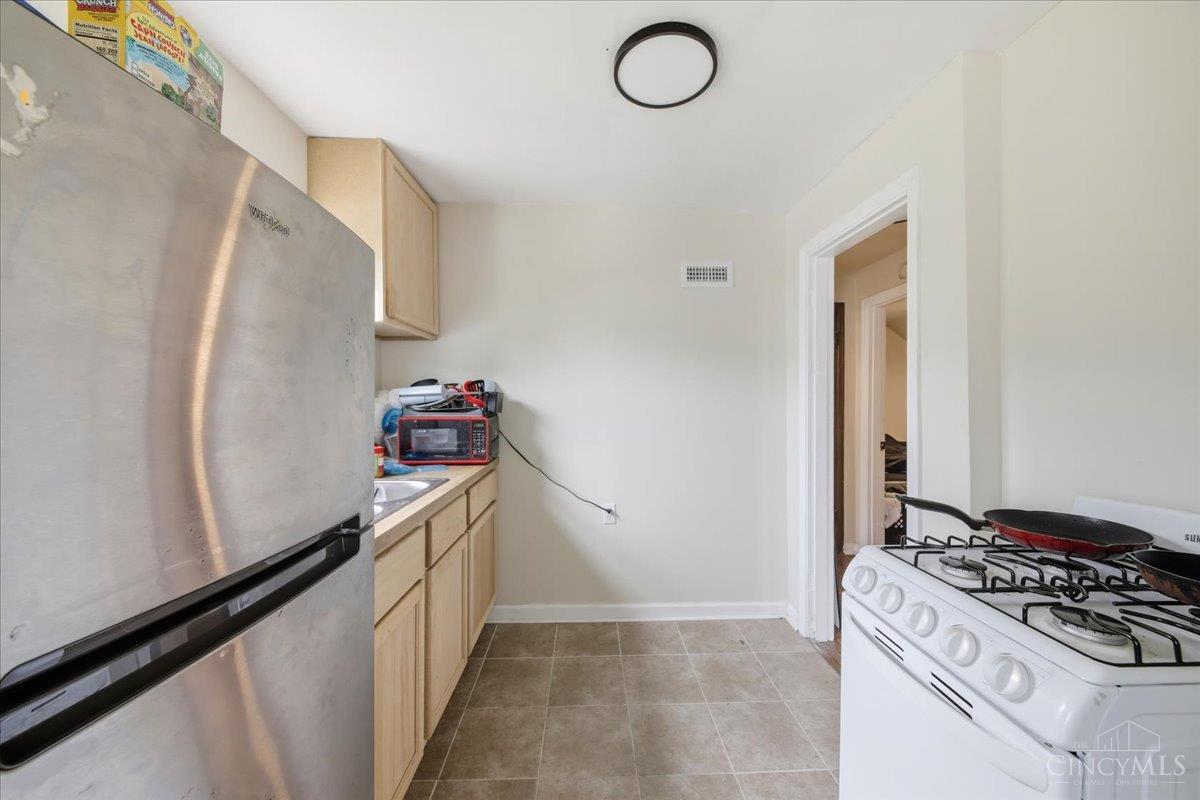 2282 Baltimore Avenue, Cincinnati, OH, 45225 — photo 25