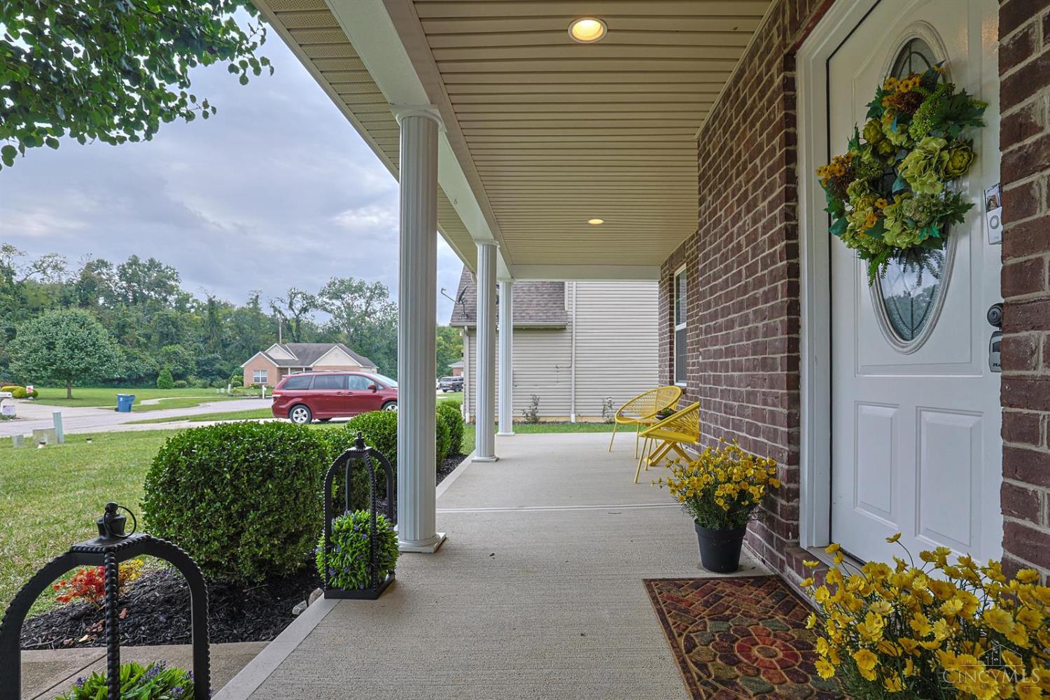 Photo 3 of Single family home for sale at 1544 Adams Ct, Batavia Twp, OH 45102 | MLS# 1890117 | Listing updated on 2026-09-29