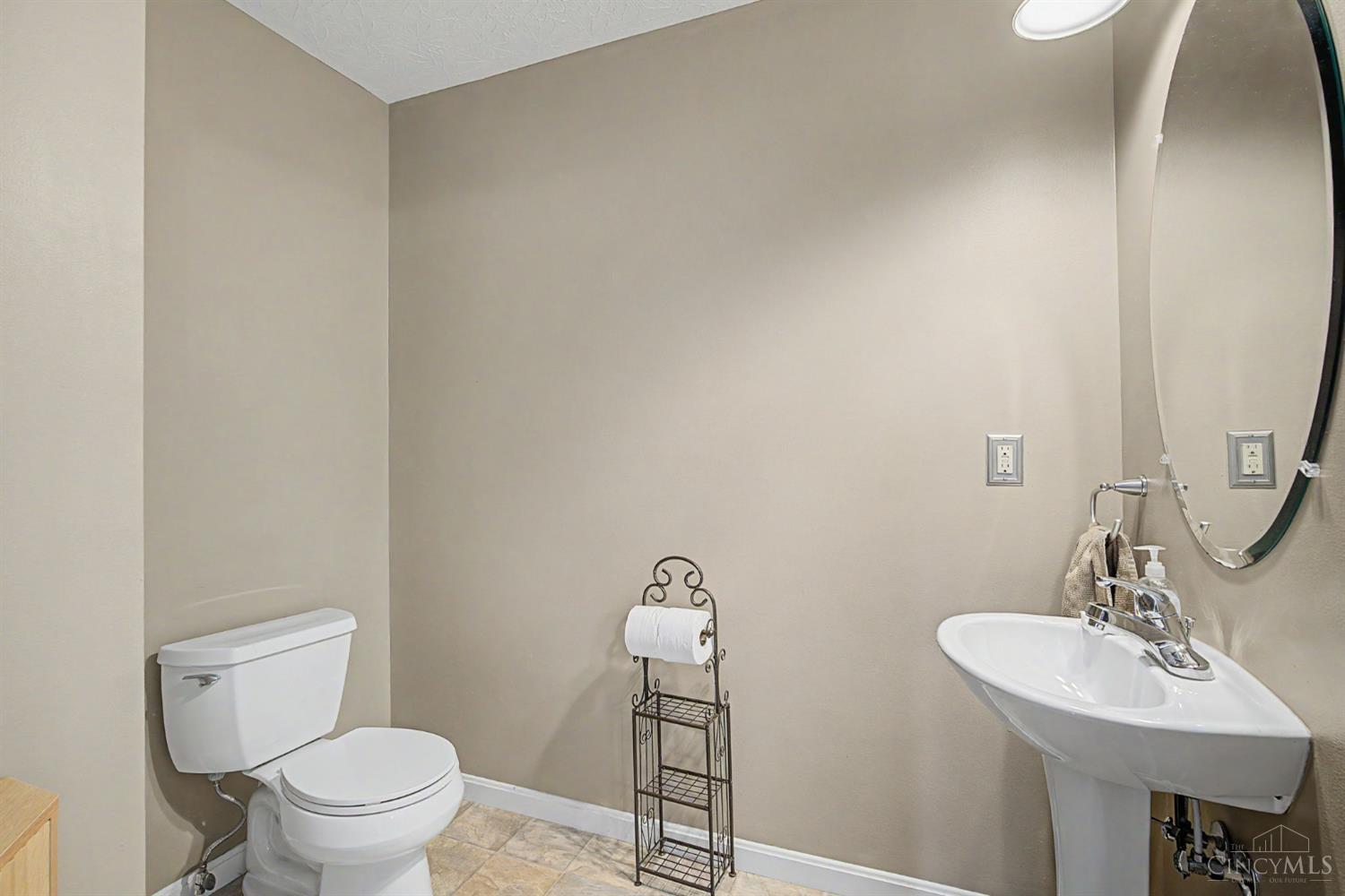 6770 Wesselman Road, Green Twp, OH, 45002 — photo 16