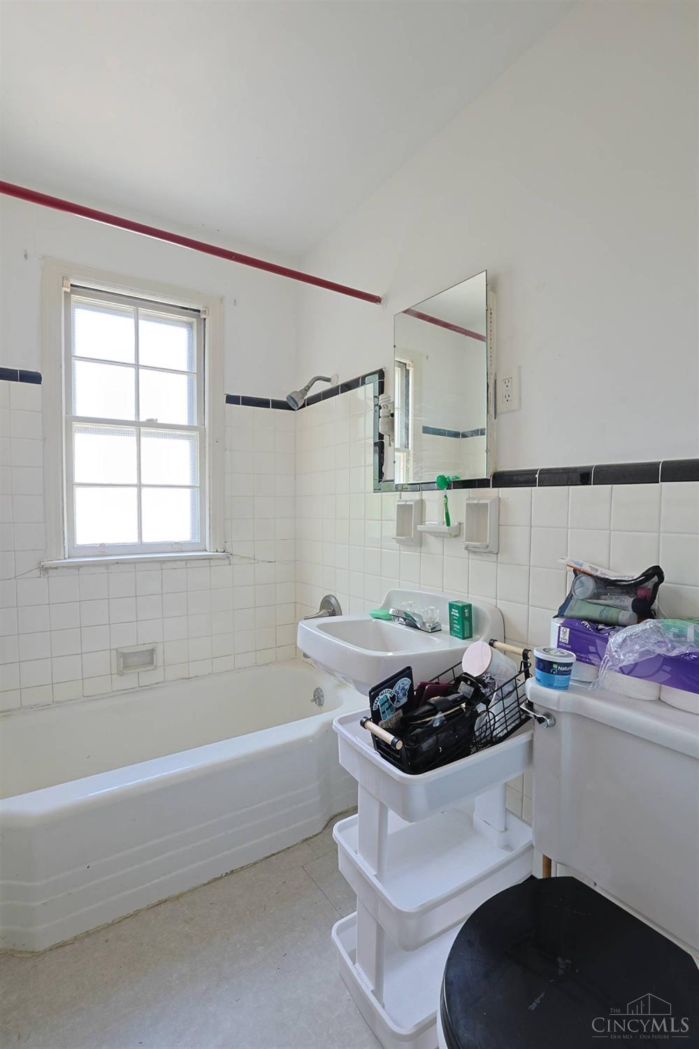 3097 Riddle View Lane, Cincinnati, OH, 45220 — photo 17