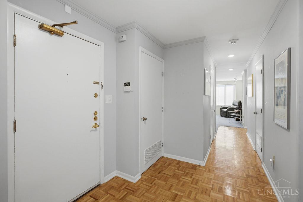 Photo 4 of Sale Pending at 3533 Amberacres Dr #308E, Cincinnati, OH 45237 | MLS# 1893386 | Listing updated on 2026-09-14