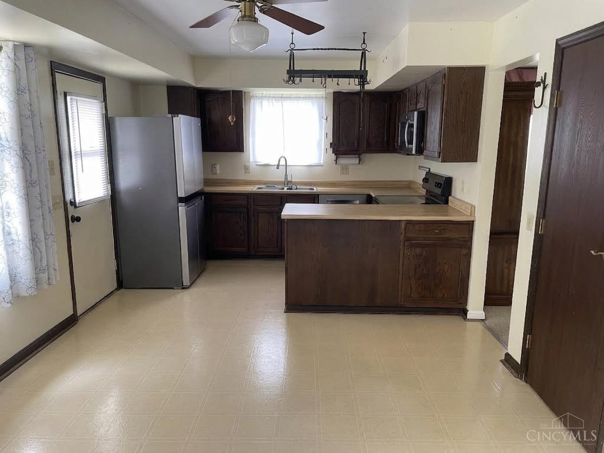 Photo 3 of Sale Pending at 6191 Ramblingridge Dr, Green Twp, OH 45247 | MLS# 1893126 | Listing updated on 2026-09-27