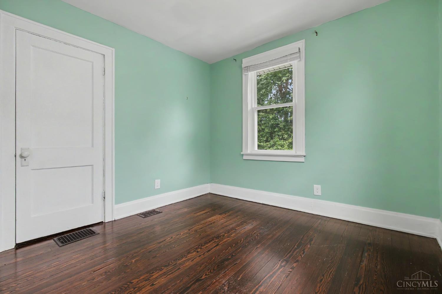6846 Hurd Avenue, Columbia Twp, OH, 45227 — photo 17