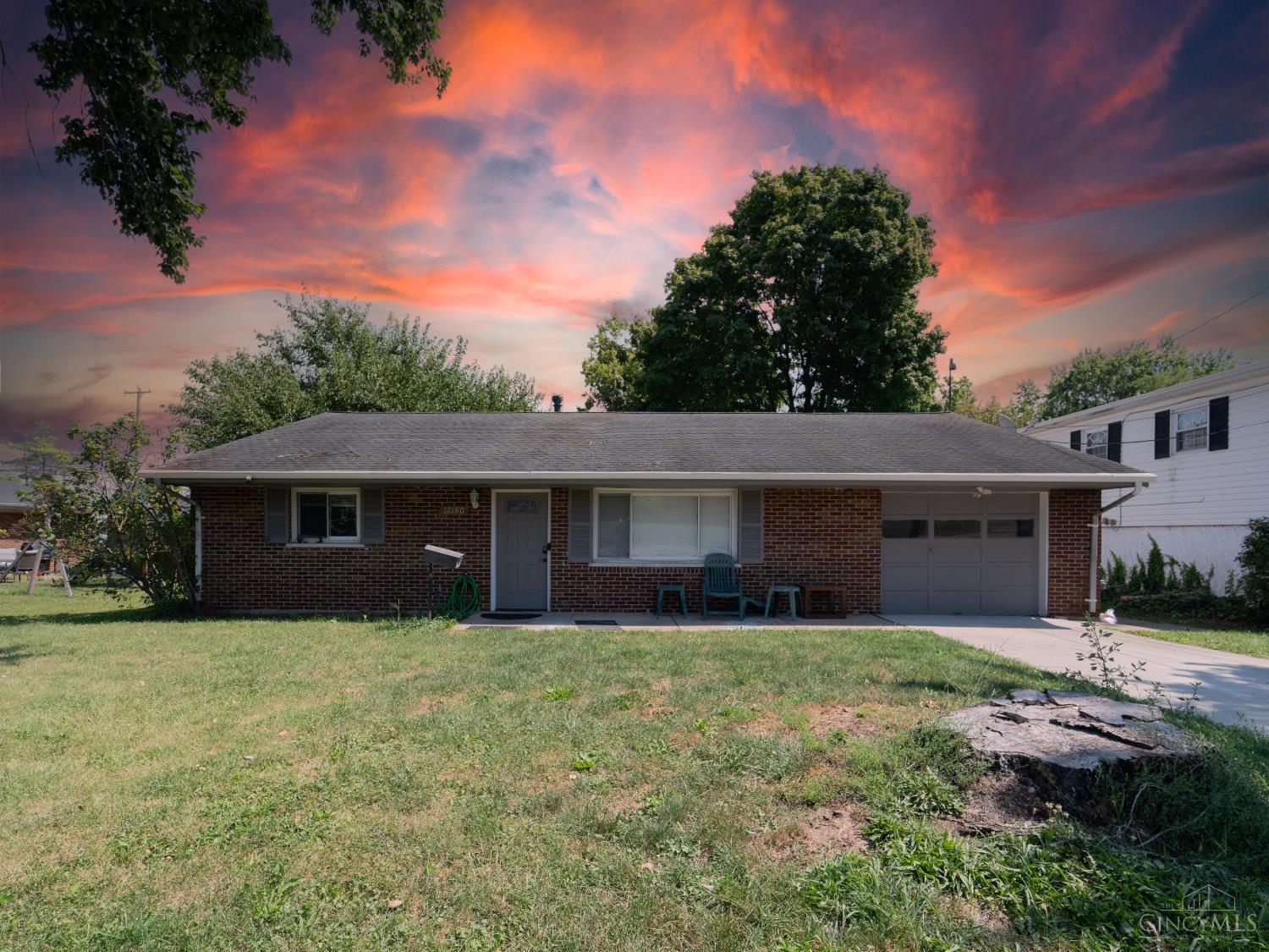 12180 Chesterdale Road