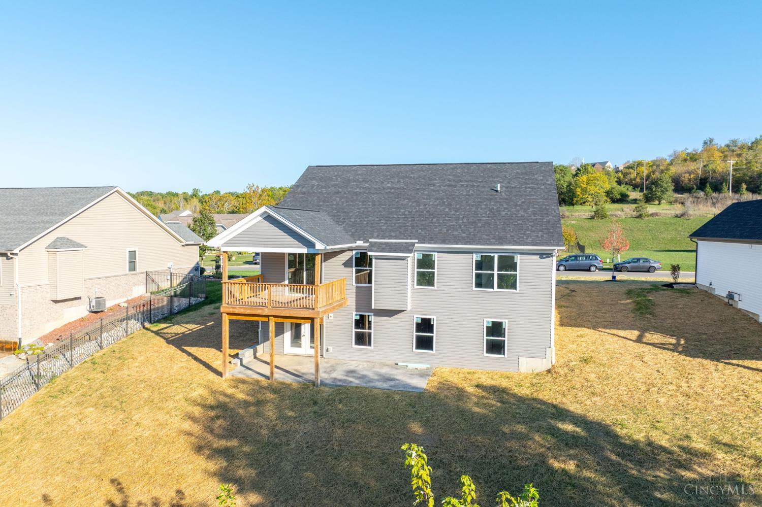 Photo 4 of Single family home for sale at 1325 Peregrine Way, Hamilton, OH 45013 | MLS# 1893757 | Listing updated on 2026-09-12