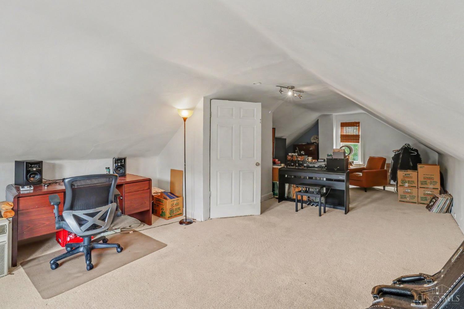 4049 St Williams Avenue, Cincinnati, OH, 45205 — photo 23