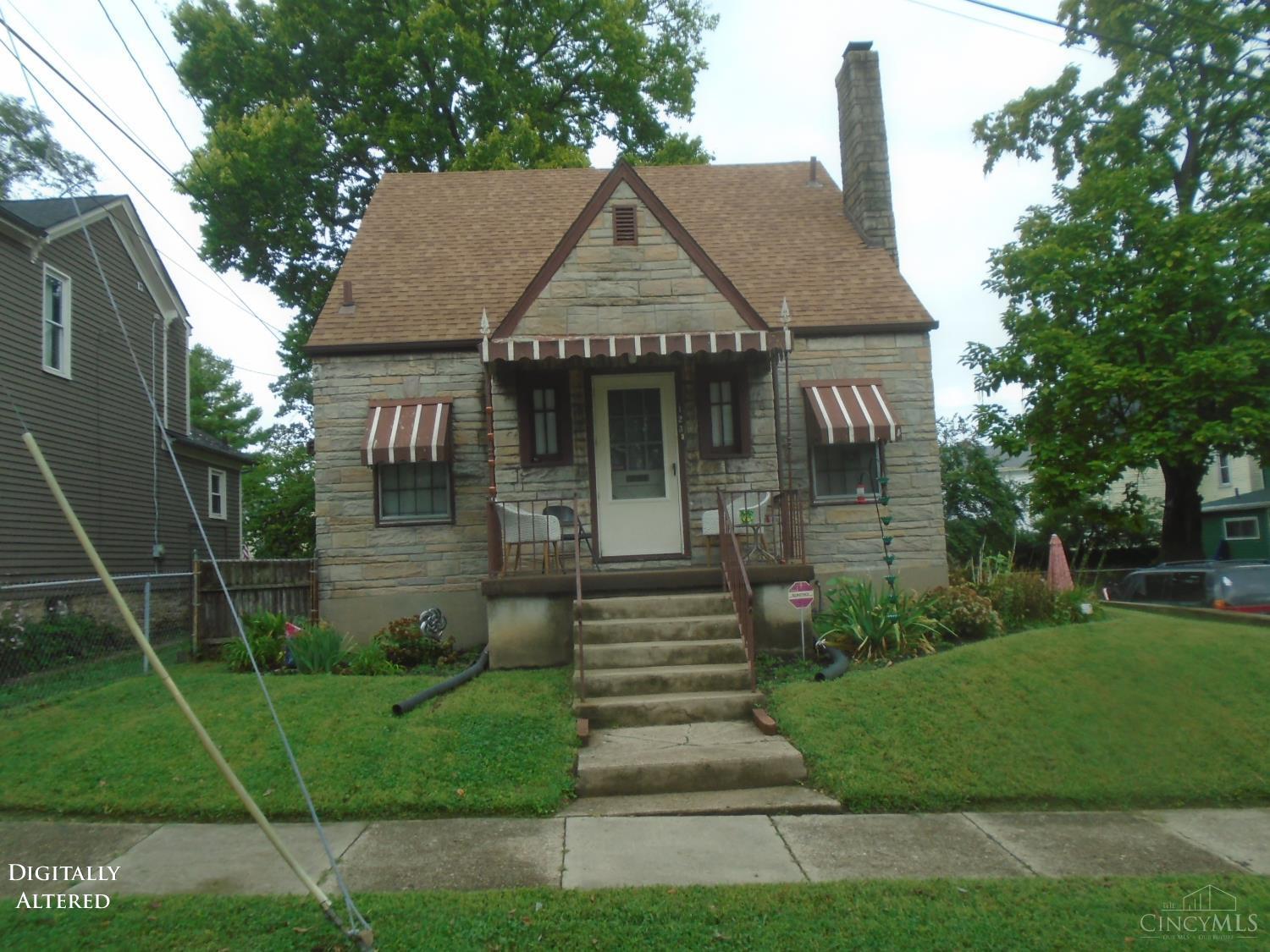 Photo 3 of Single family home for sale at 123 Hueston St, Hamilton, OH 45013 | MLS# 1893741 | Listing updated on 2026-09-13
