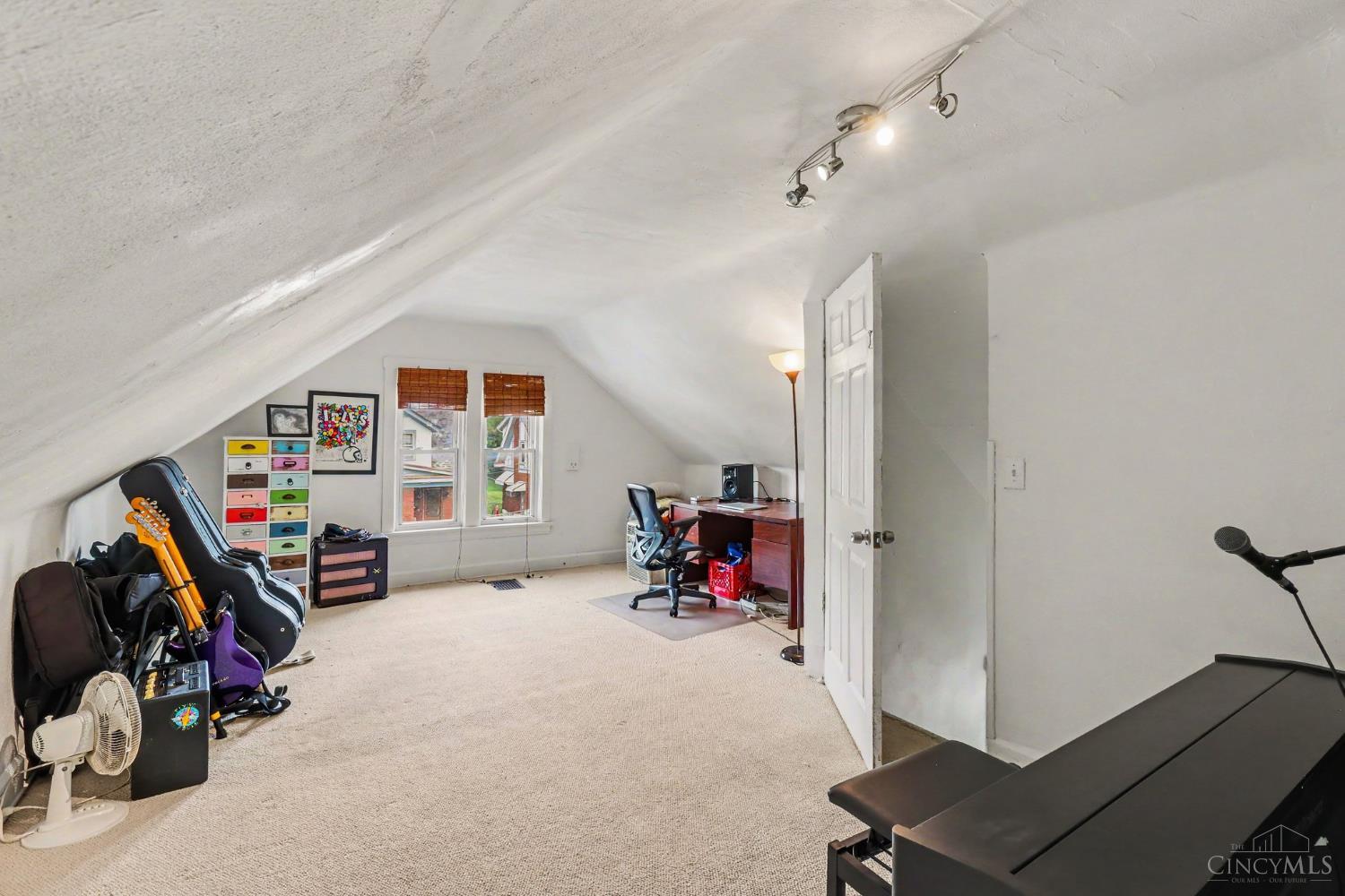 4049 St Williams Avenue, Cincinnati, OH, 45205 — photo 22