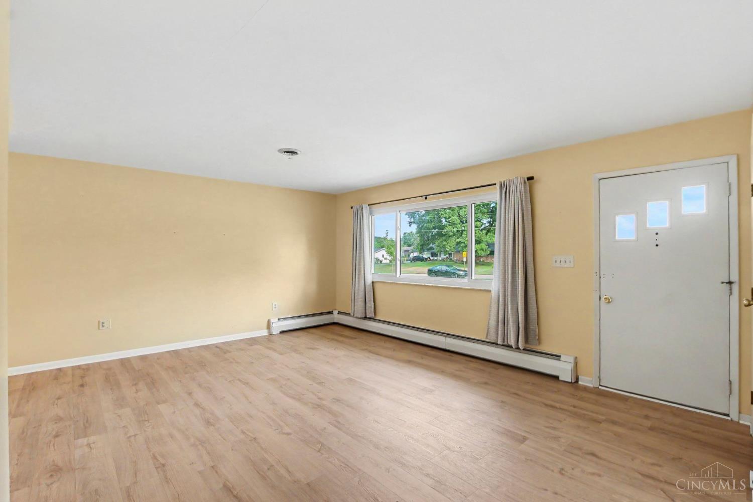 Photo 4 of Single family home for sale at 6417 Mapleton Ave, Cincinnati, OH 45233 | MLS# 1885556 | Listing updated on 2026-09-15