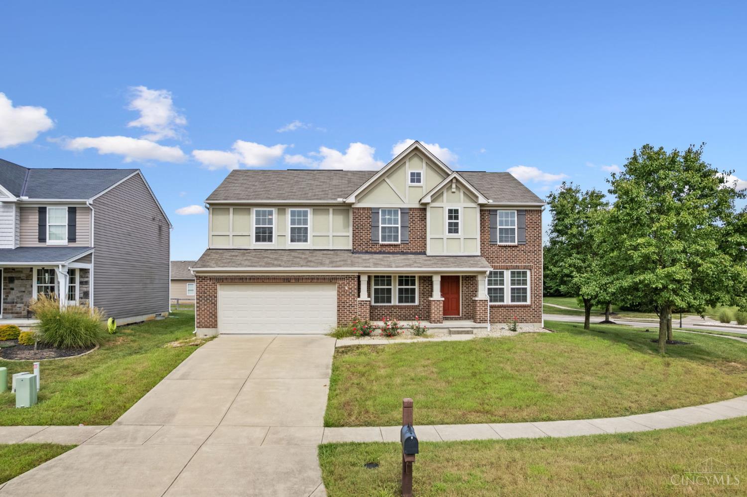 Photo 3 of Sale Pending at 3122 Village View Ln, Hamilton Twp, OH 45152 | MLS# 1893683 | Listing updated on 2026-09-20